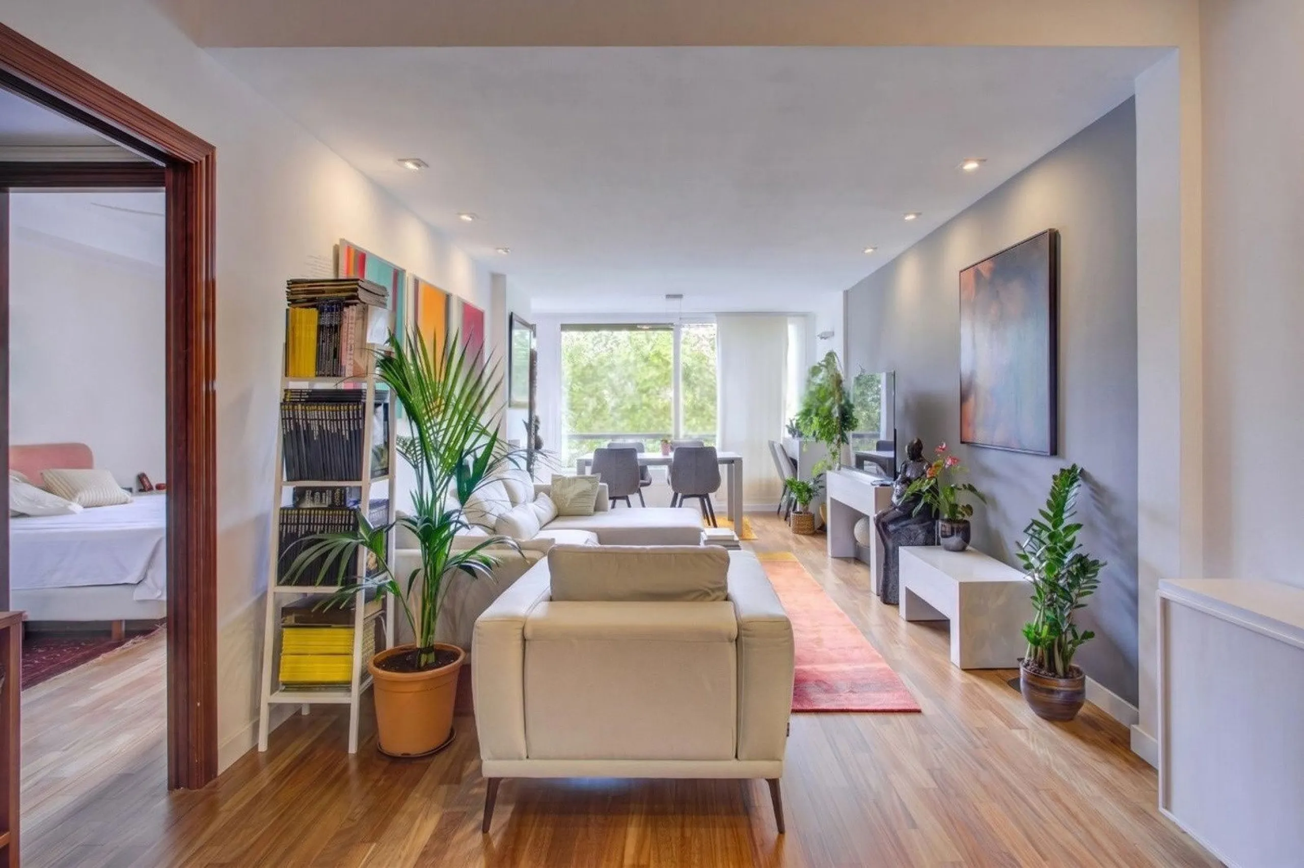 Elegant Renovated Apartment Overlooking Ciutadella Park in Barcelona