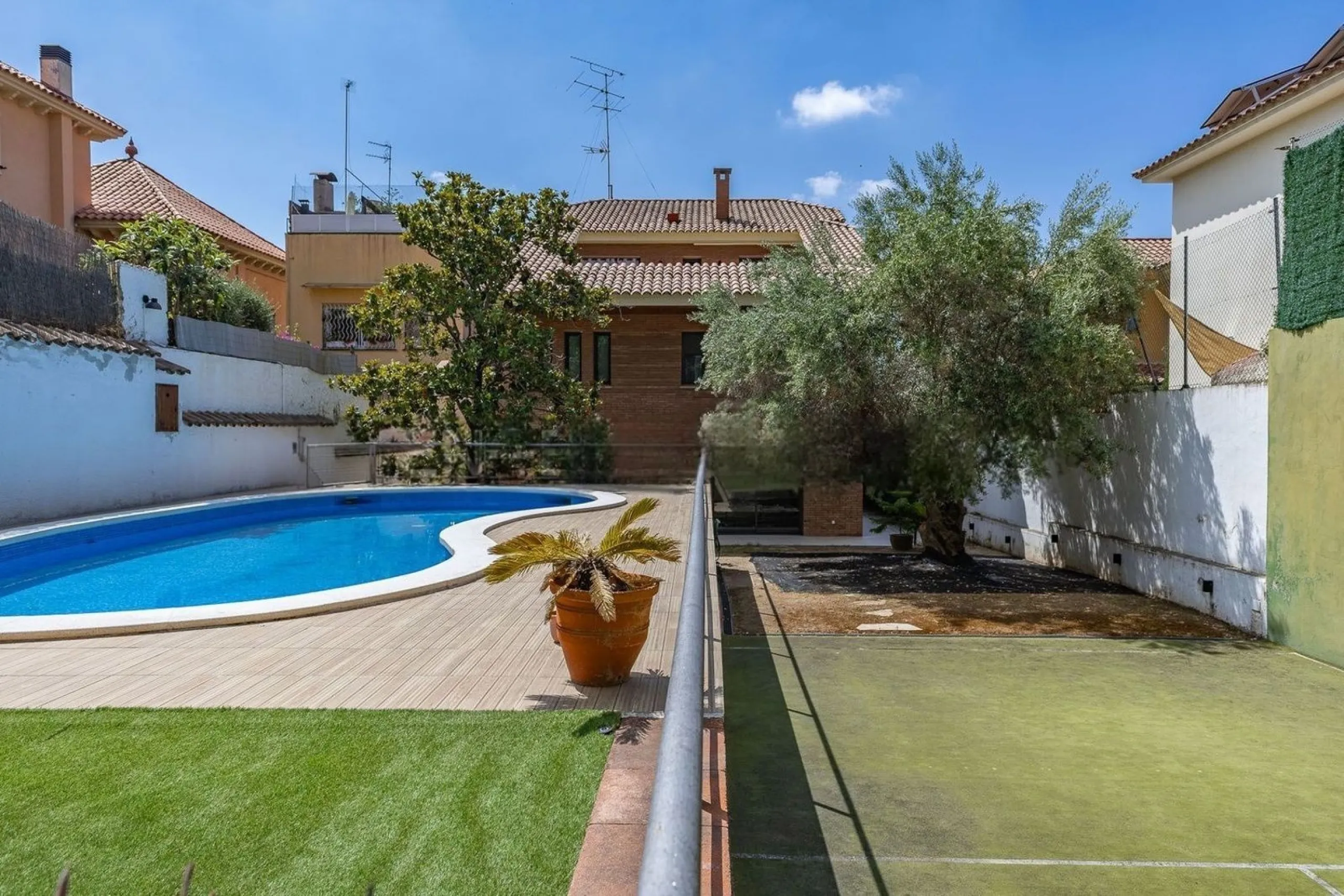 Exclusive Luxury Villa in Sant Just Desvern, Barcelona