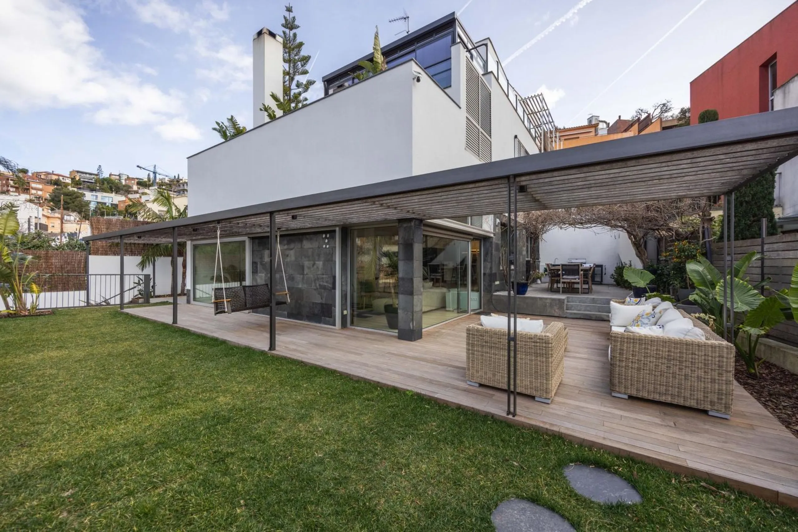 Contemporary Designer Villa with Private Pool in Esplugues de Llobregat, Barcelona