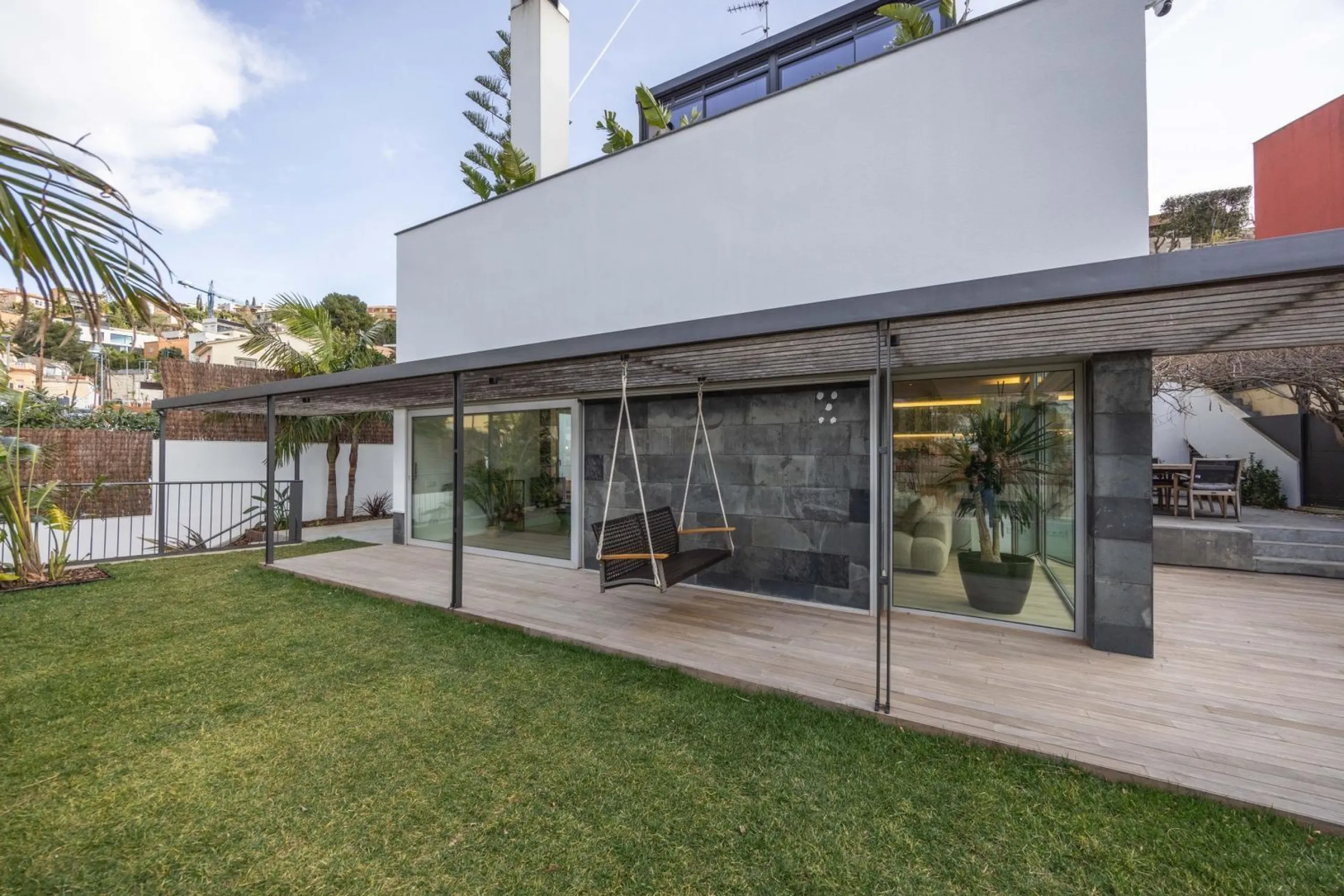 Contemporary Designer Villa with Private Pool in Esplugues de Llobregat, Barcelona