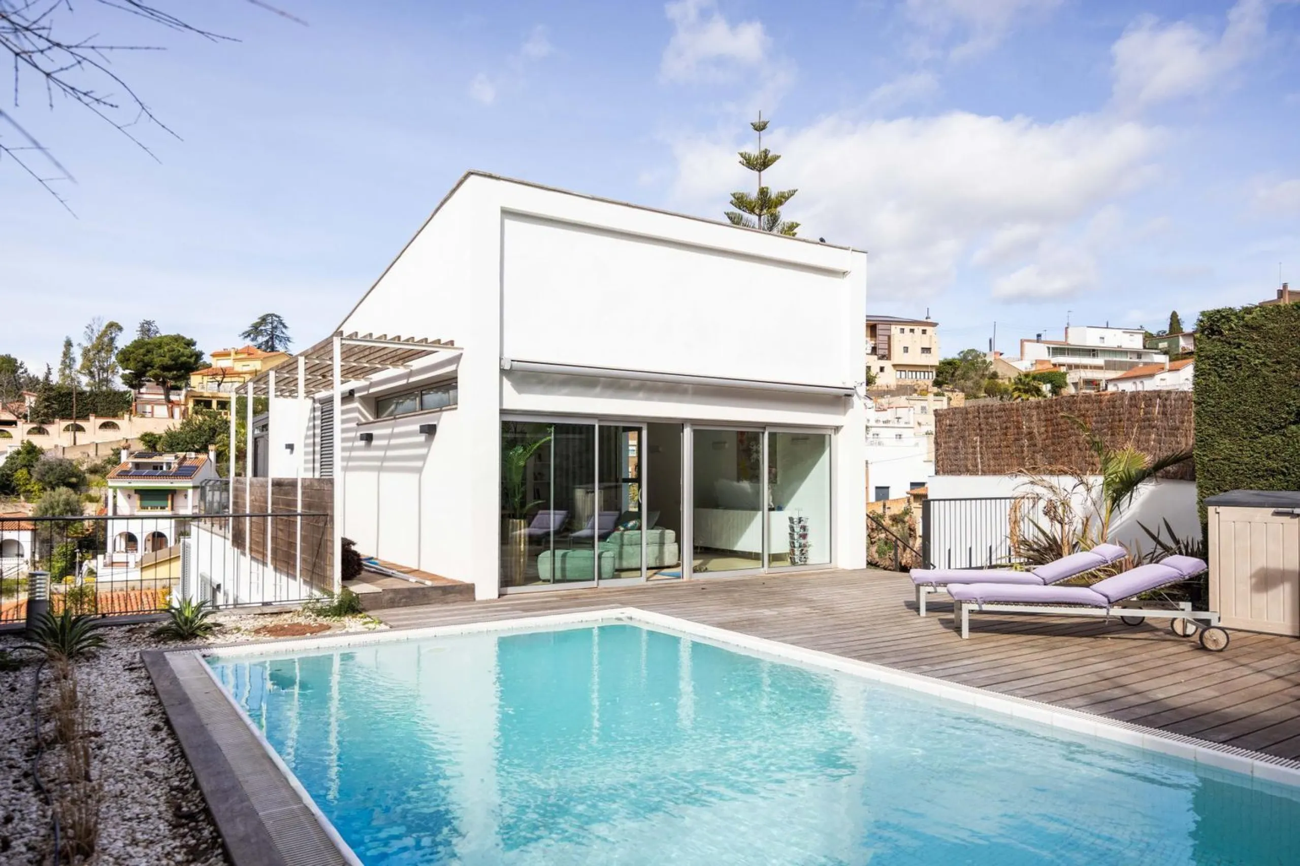 Contemporary Designer Villa with Private Pool in Esplugues de Llobregat, Barcelona