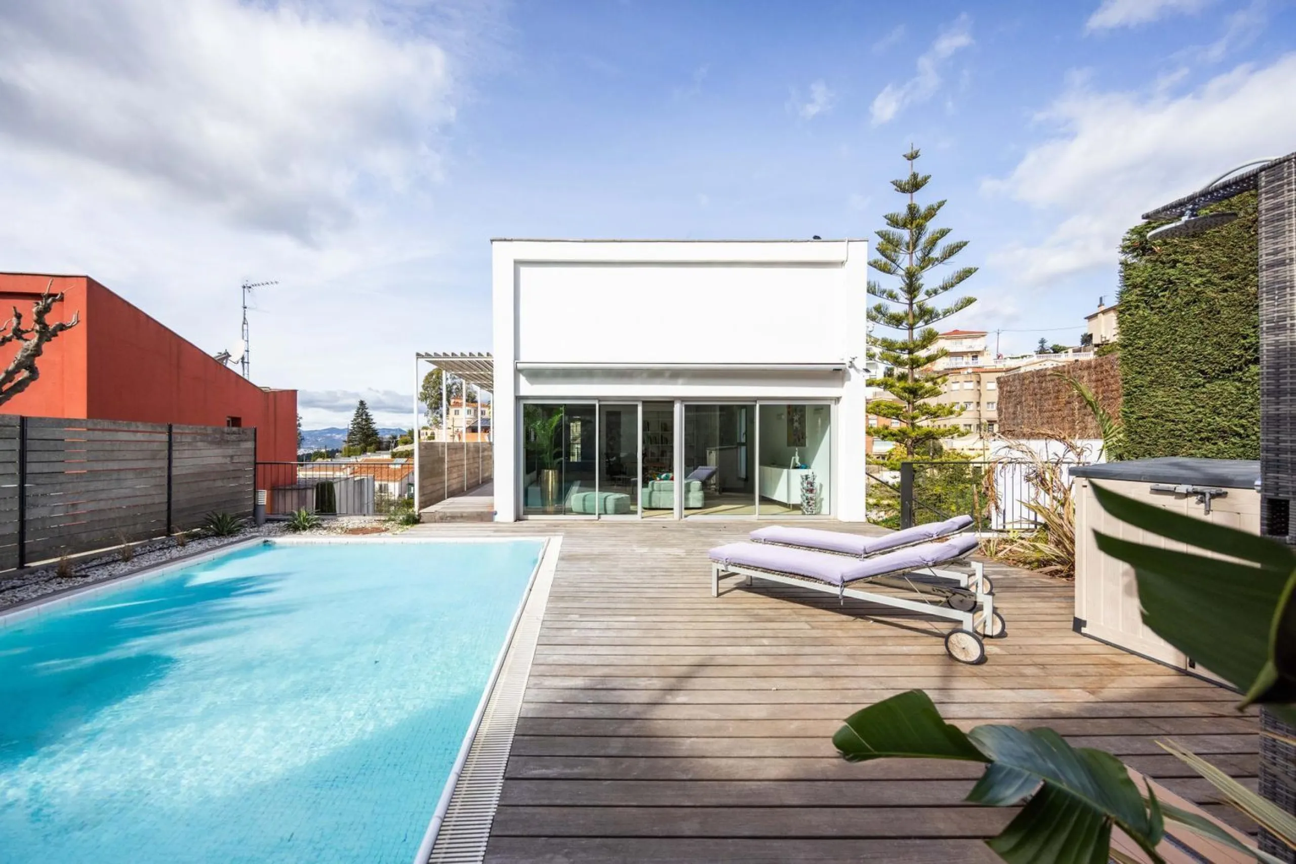 Contemporary Designer Villa with Private Pool in Esplugues de Llobregat, Barcelona
