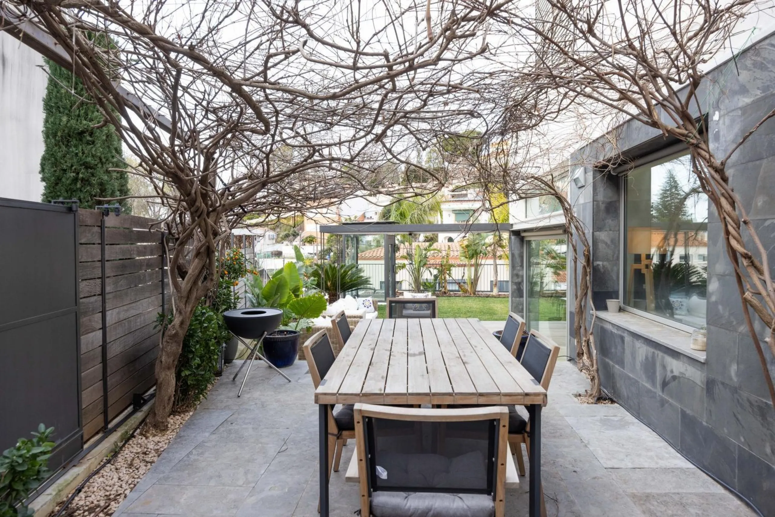 Contemporary Designer Villa with Private Pool in Esplugues de Llobregat, Barcelona