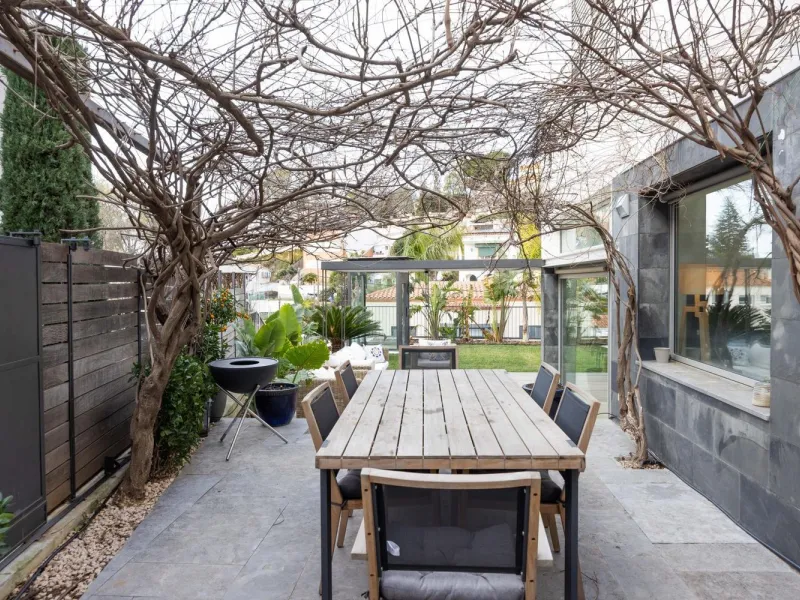 Contemporary Designer Villa with Private Pool in Esplugues de Llobregat, Barcelona