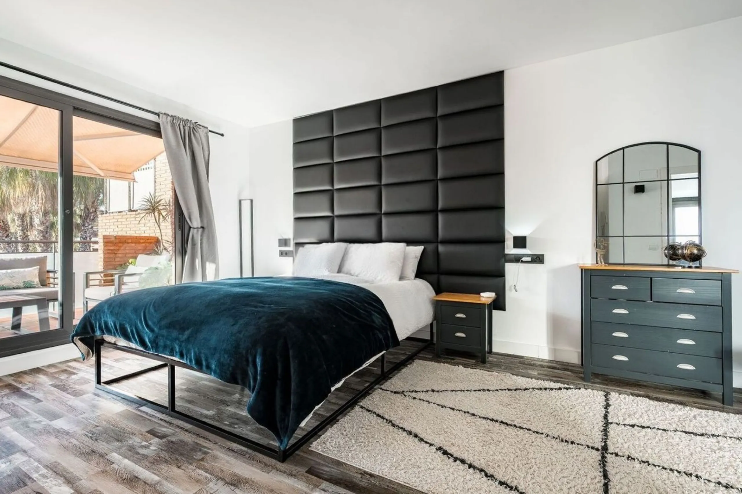 Modern renovated townhouse in Sitges