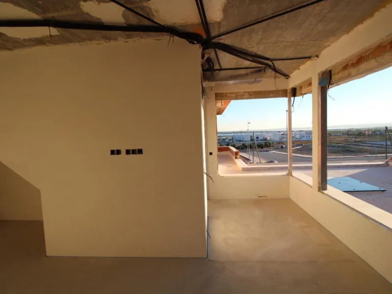 Se vende villa nueva. Precio 890,000