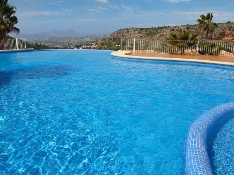 Moderno apartamento con impresionantes vistas en Benitachell.