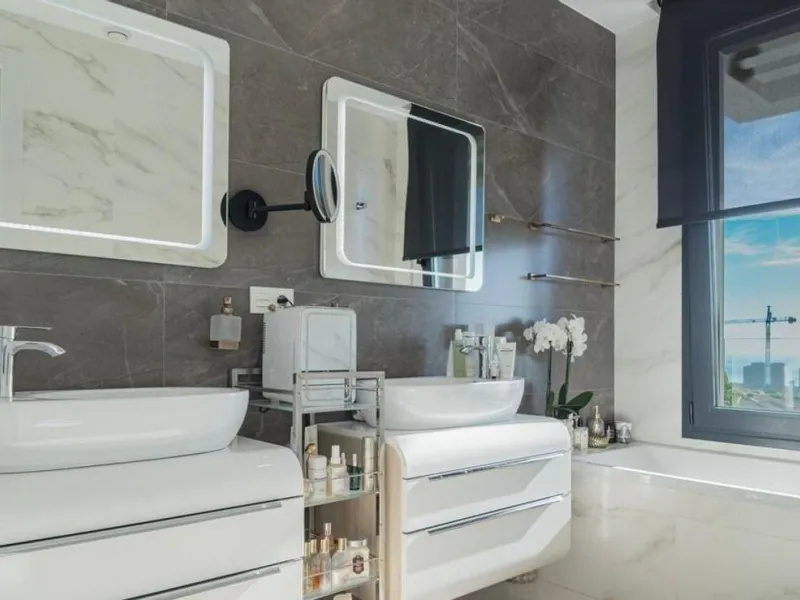 Exquisite villa with private pool and panoramic views in Sierra Cortina