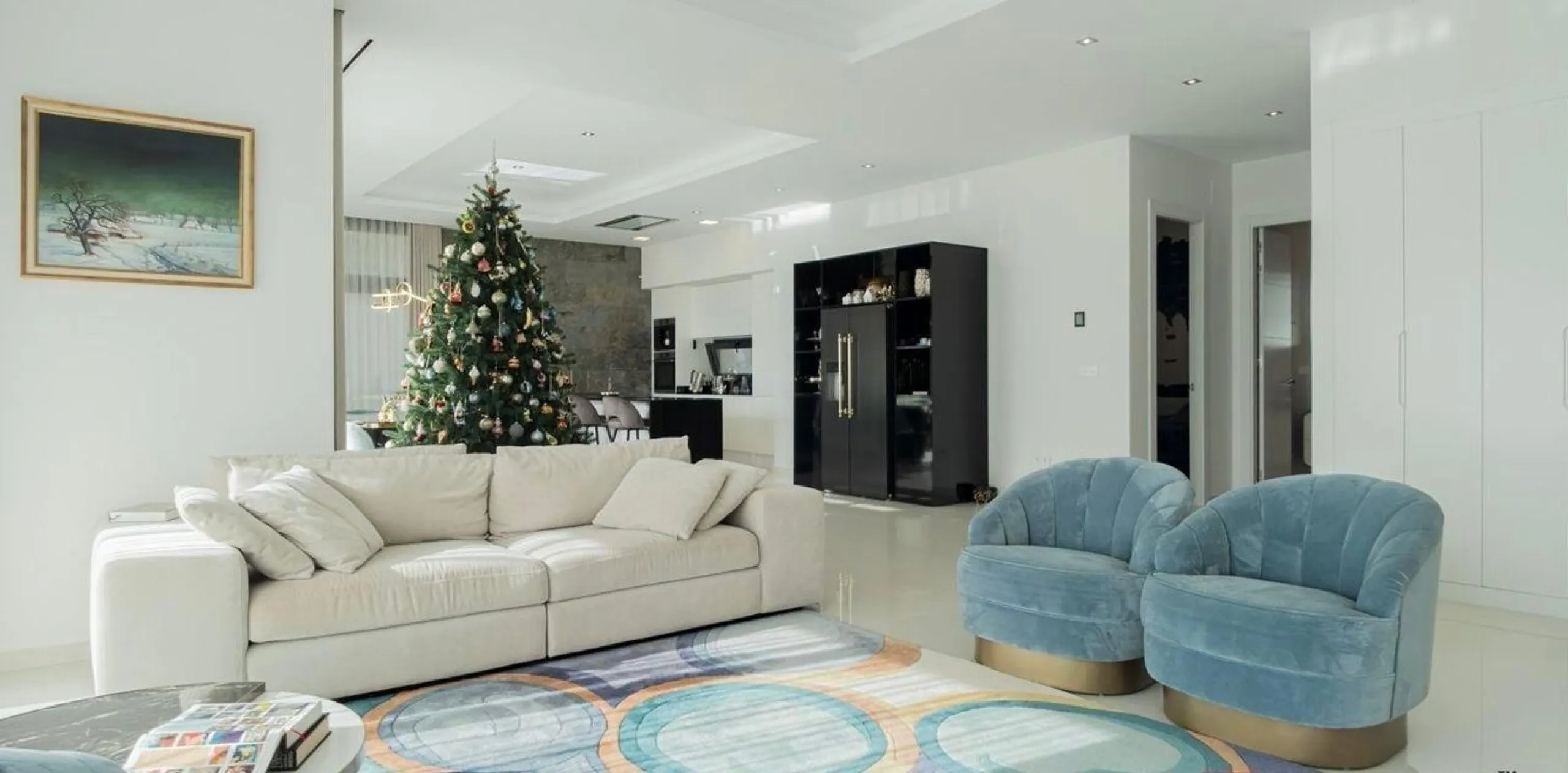 Exquisite villa with private pool and panoramic views in Sierra Cortina