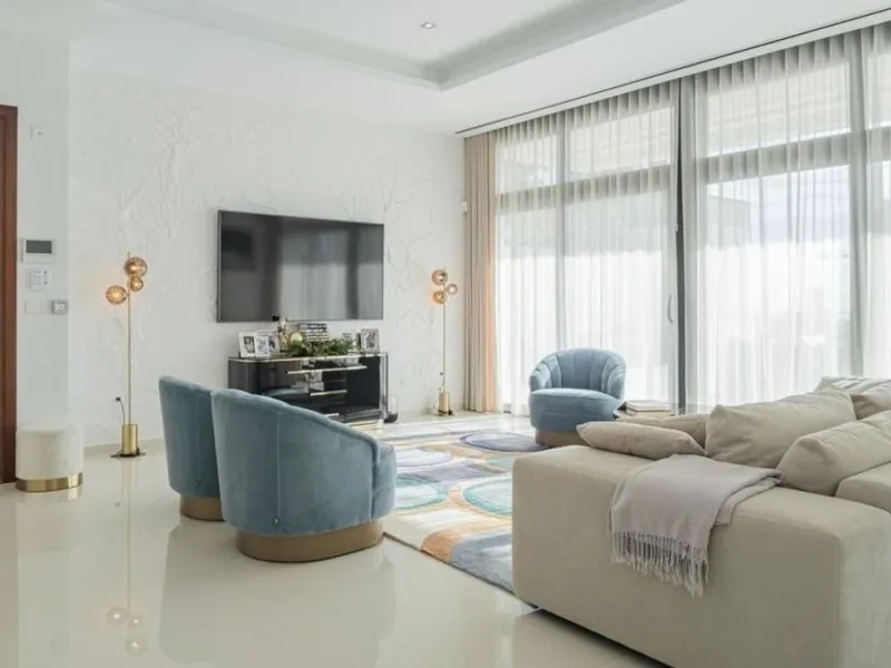 Exquisite villa with private pool and panoramic views in Sierra Cortina