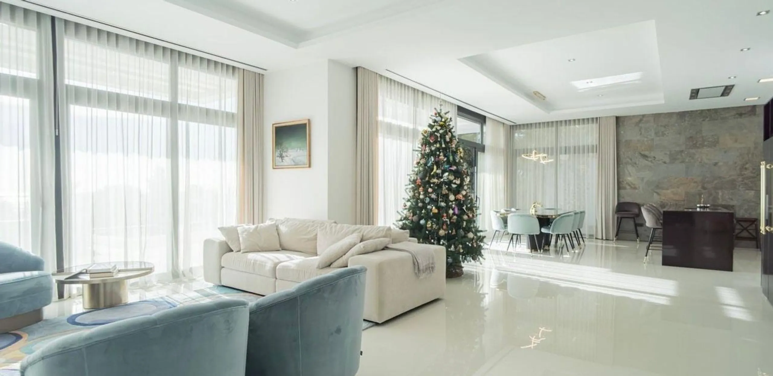 Exquisite villa with private pool and panoramic views in Sierra Cortina