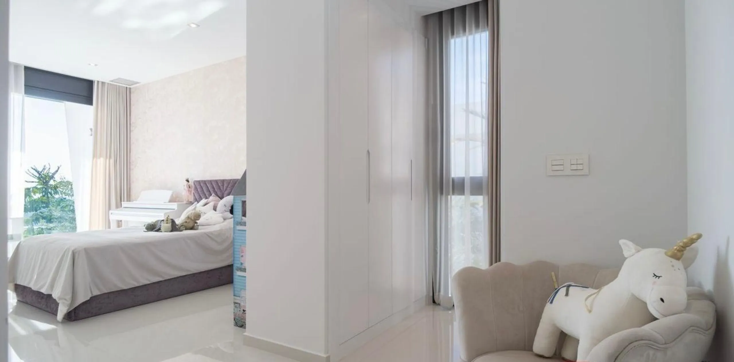 Exquisite villa with private pool and panoramic views in Sierra Cortina