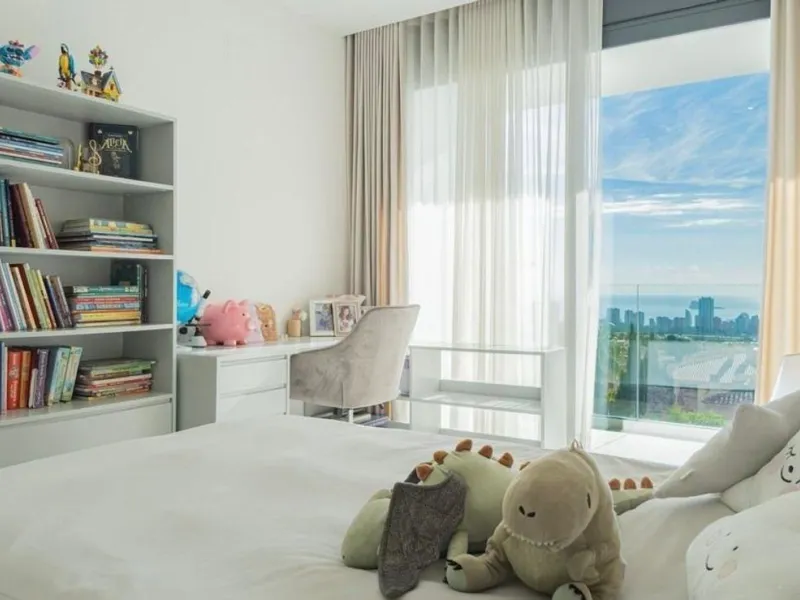 Exquisite villa with private pool and panoramic views in Sierra Cortina