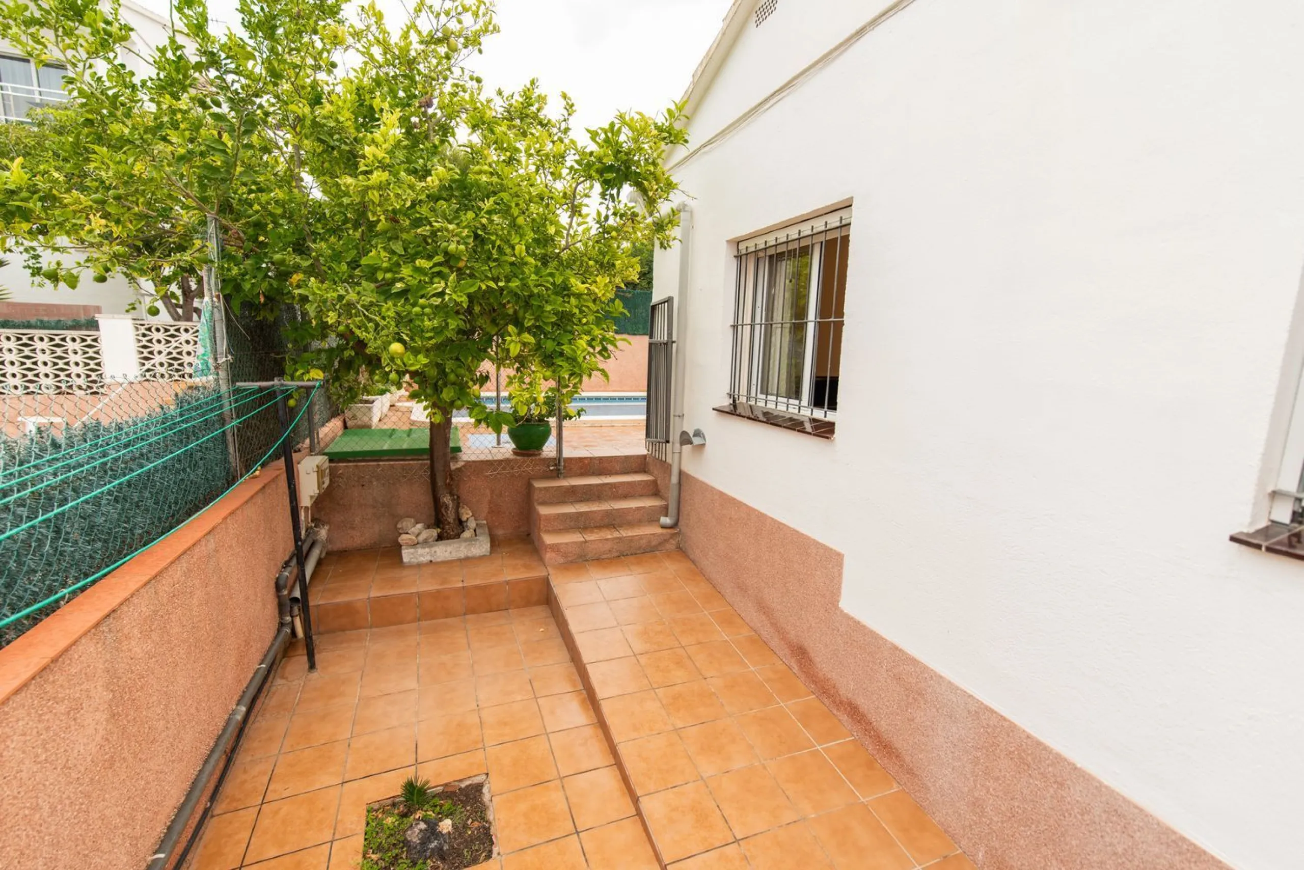 Chalet independiente con piscina y apartamento en Mas Mel, Calafell