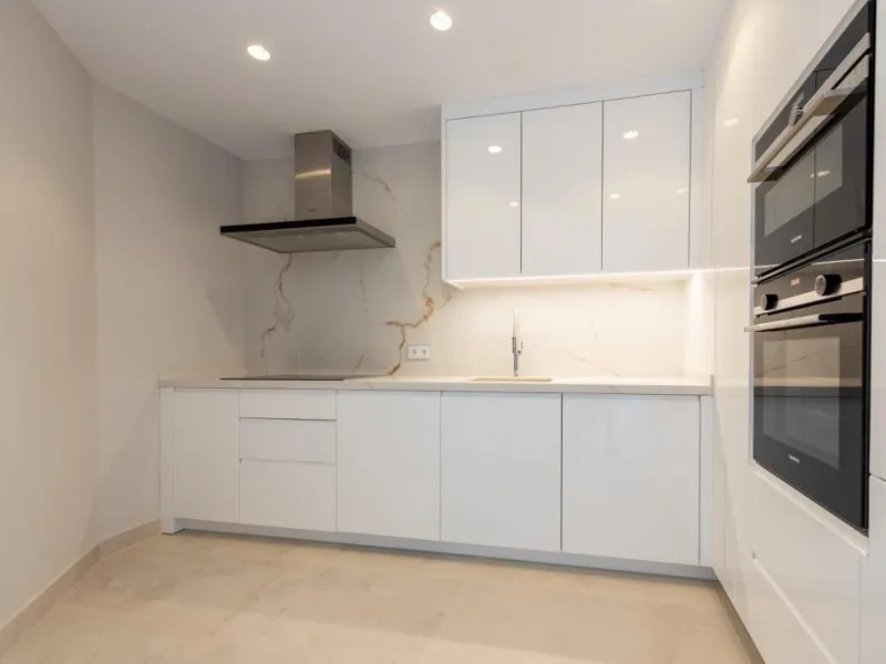 Apartamento dúplex en primera línea de la playa de Poniente