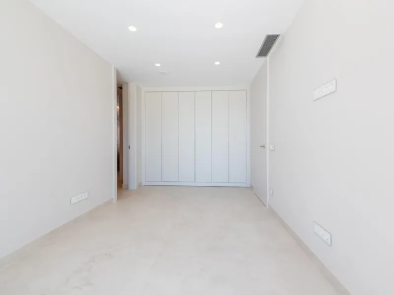 Apartamento dúplex en primera línea de la playa de Poniente