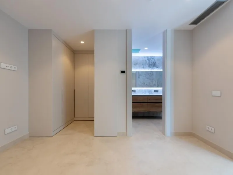Apartamento dúplex en primera línea de la playa de Poniente