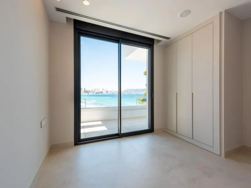 Apartamento dúplex en primera línea de la playa de Poniente