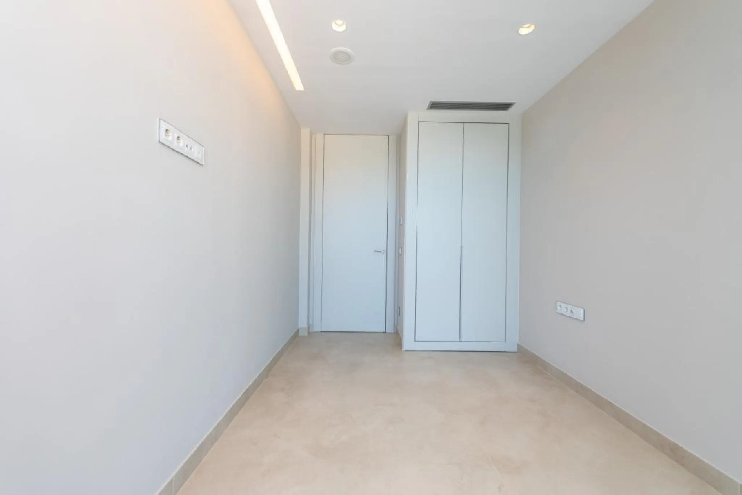 Apartamento dúplex en primera línea de la playa de Poniente