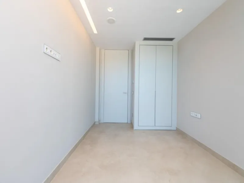 Apartamento dúplex en primera línea de la playa de Poniente