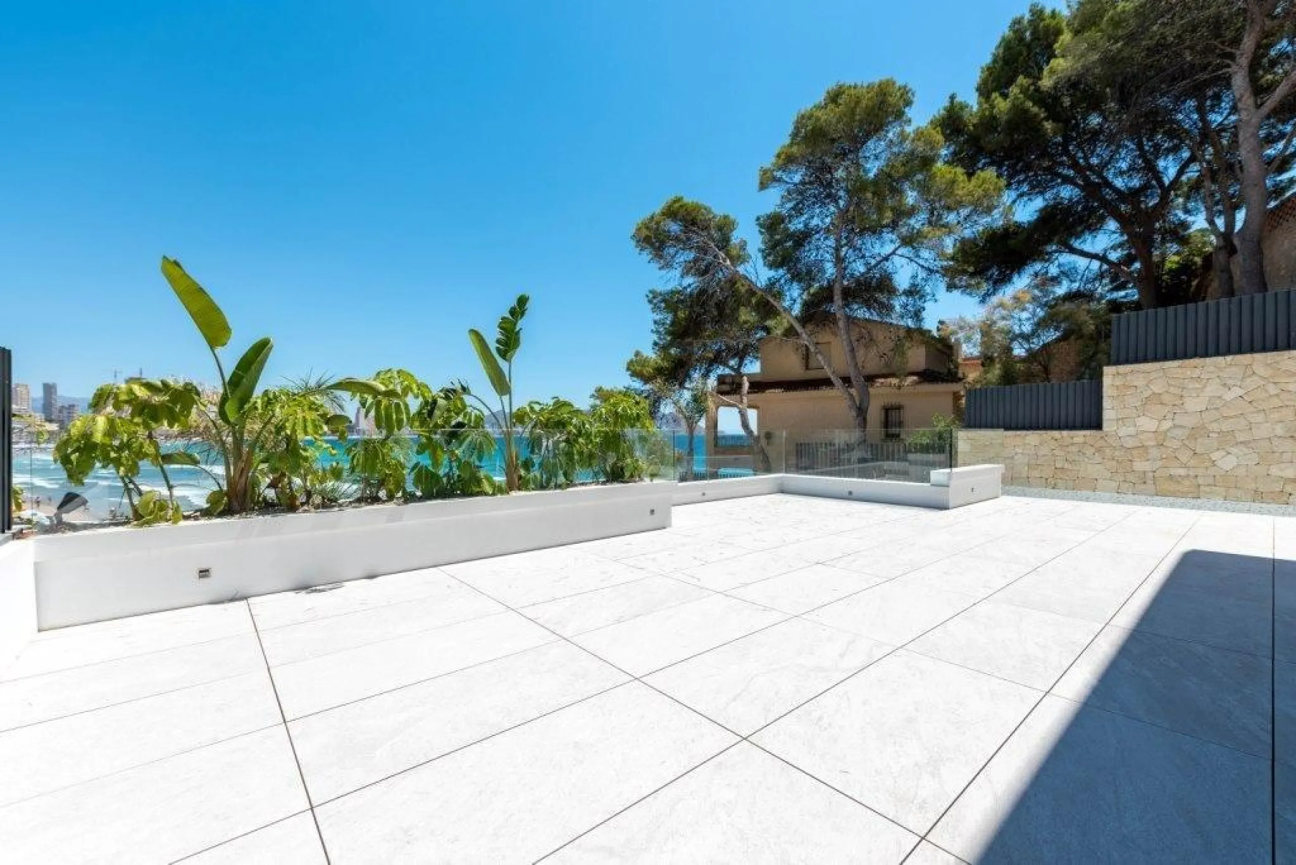 Apartamento dúplex en primera línea de la playa de Poniente