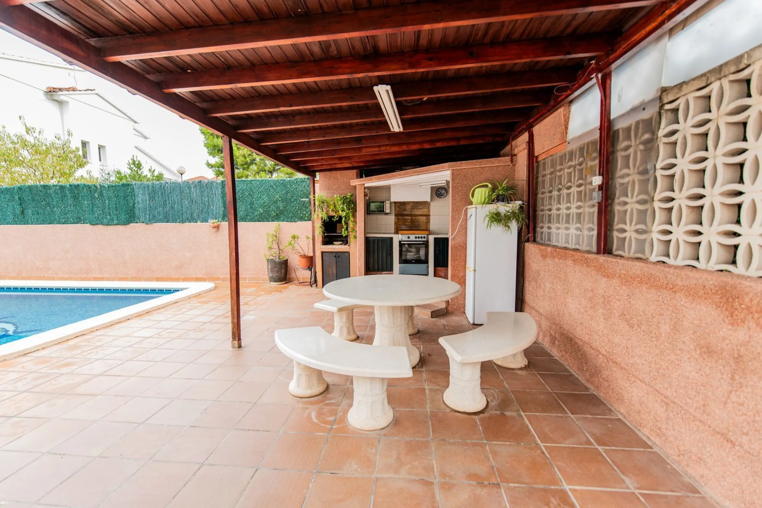 Chalet independiente con piscina y apartamento en Mas Mel, Calafell