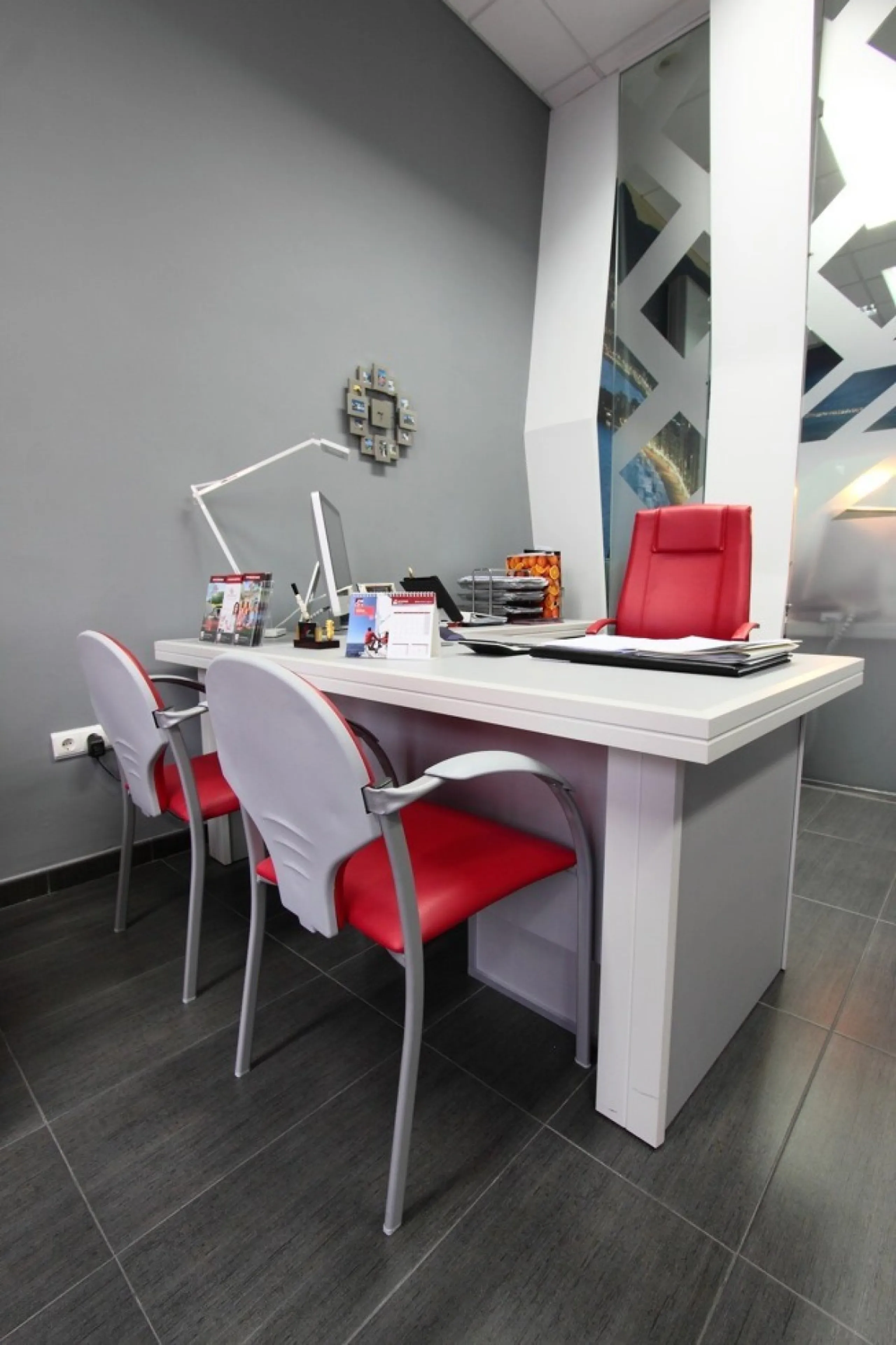 Great office near the hotel Bali in Benidorm