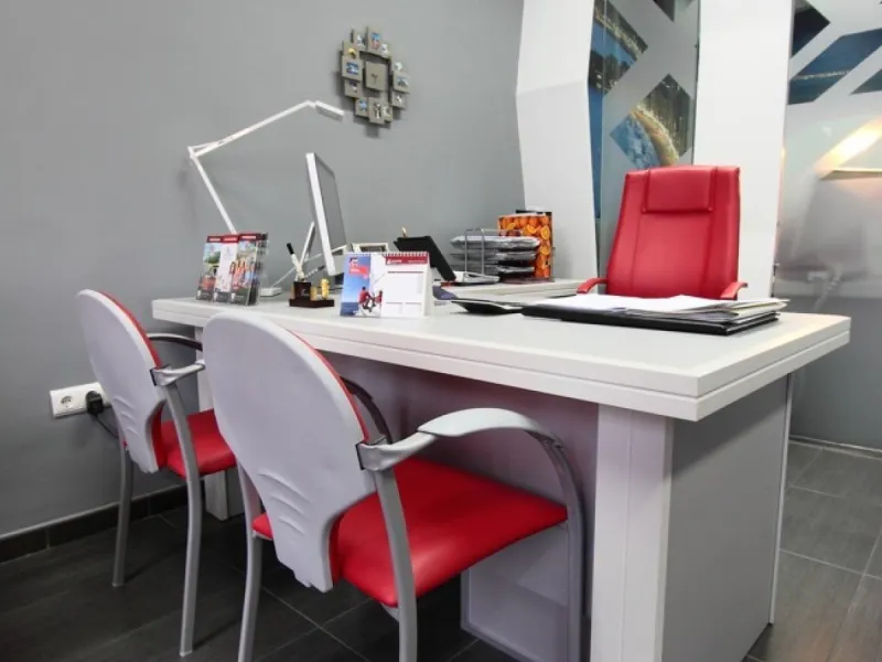 Great office near the hotel Bali in Benidorm