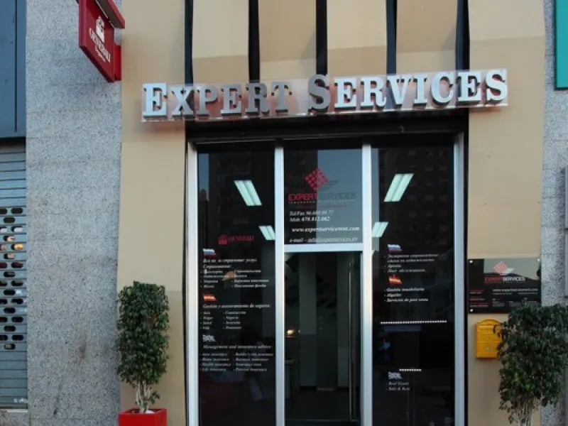 Great office near the hotel Bali in Benidorm