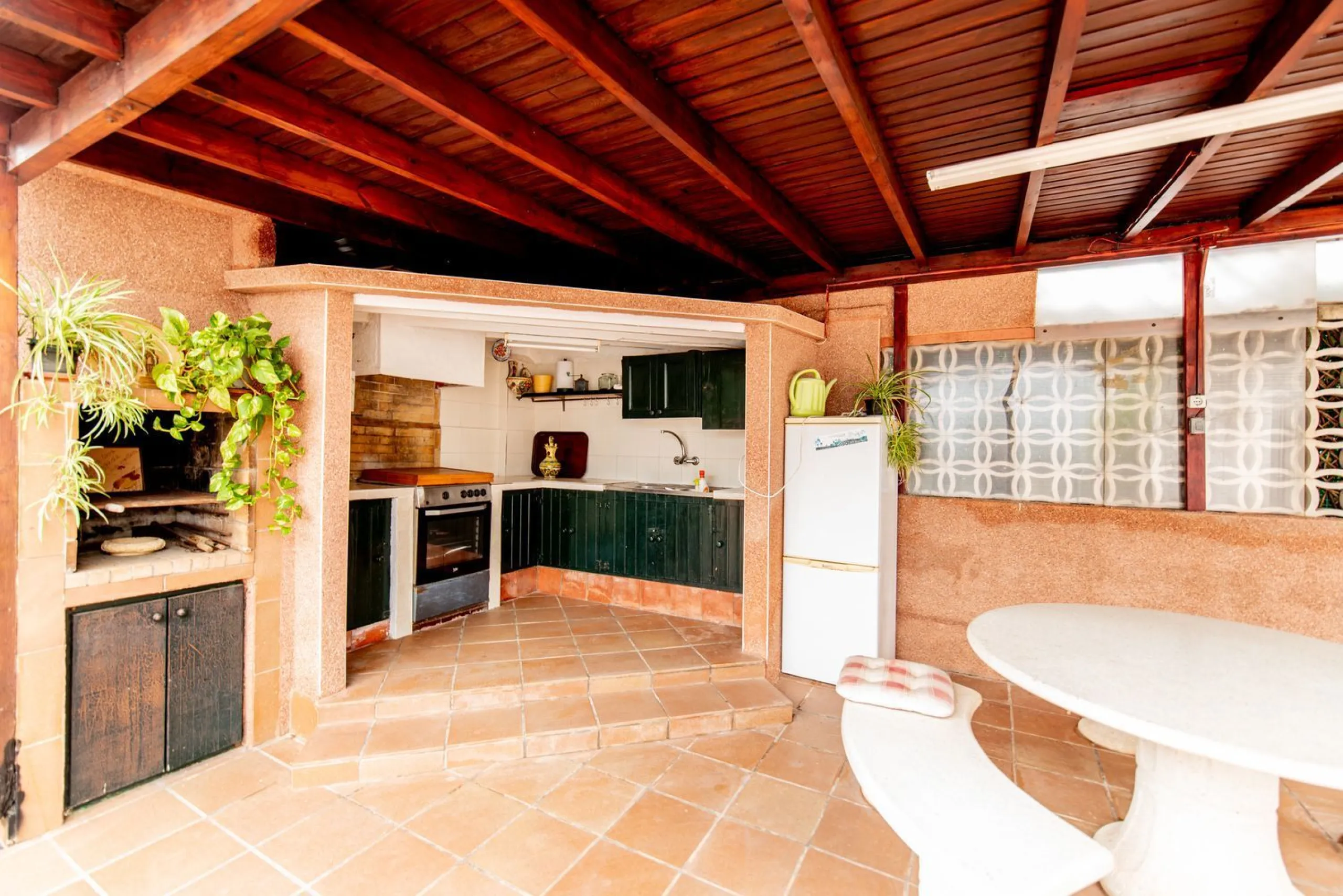 Chalet independiente con piscina y apartamento en Mas Mel, Calafell