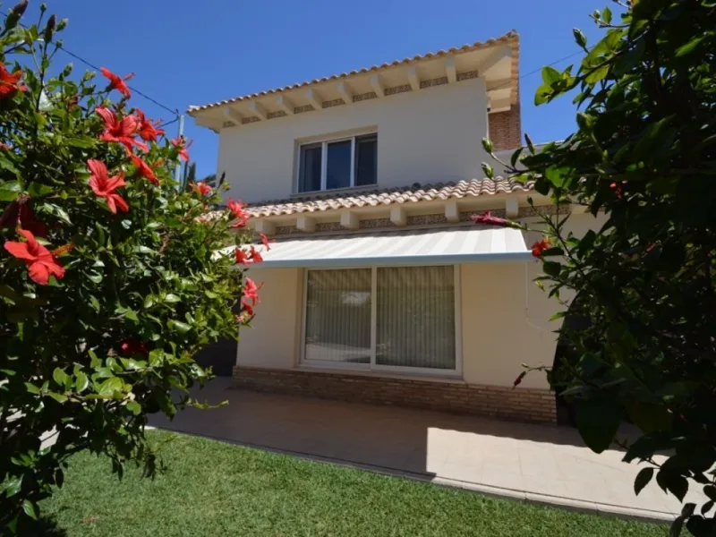 Villa in the best area of Cabo Roig