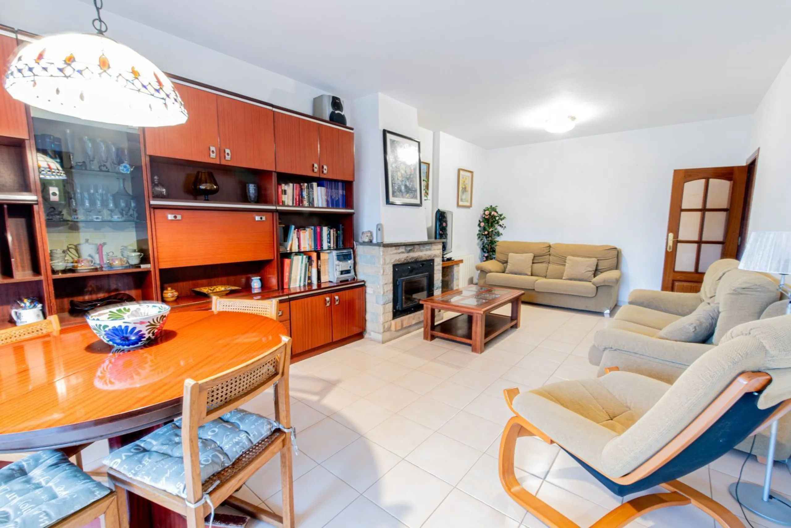 Chalet independiente con piscina y apartamento en Mas Mel, Calafell