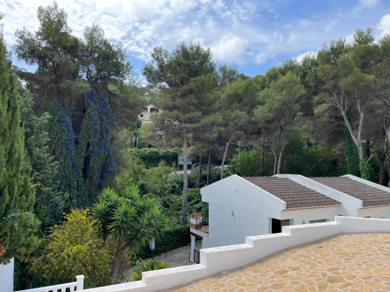 Magnífica parcela con vistas al mar en Javea