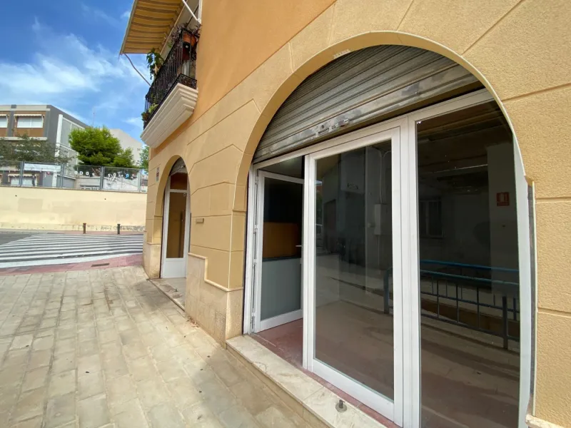 IMPRESSIVE COMMERCIAL PREMISES FOR SALE IN ALICANTE IN VILLAFRANQUEZA