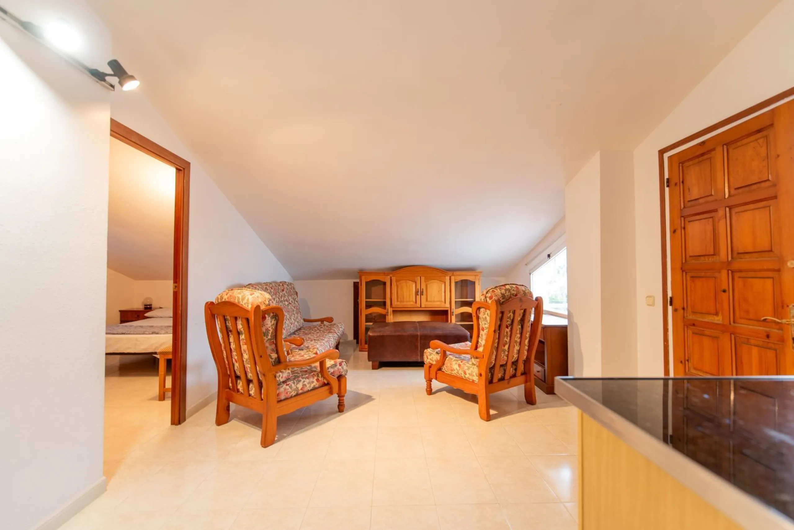 Chalet independiente con piscina y apartamento en Mas Mel, Calafell