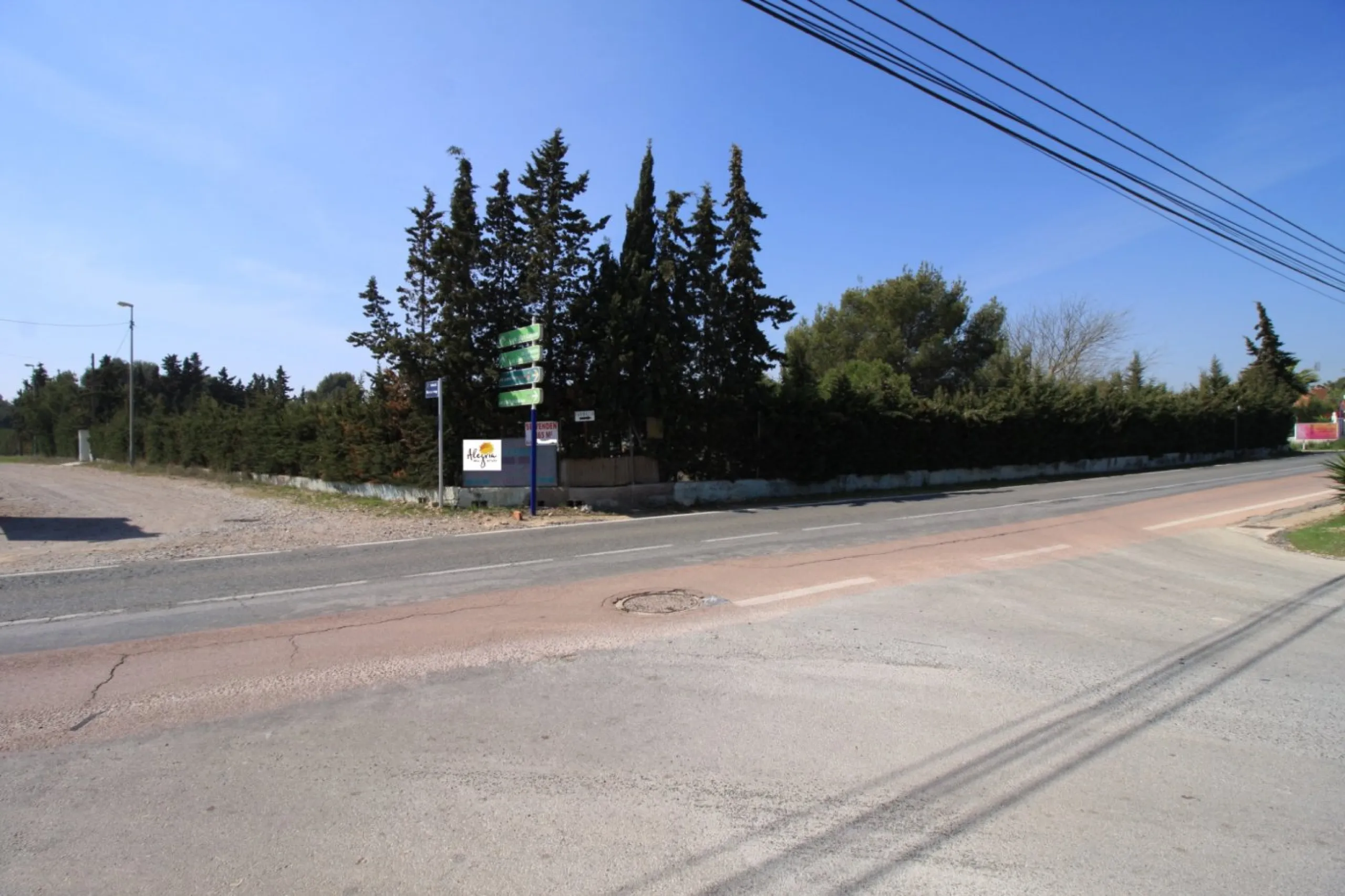 CAMPOAMOR, SPECTACULAR FINCA, 3500 M2 PLOT WITH 2 HOUSES, PRIVATE POOL, 2500 METERS FROM THE BEACH
