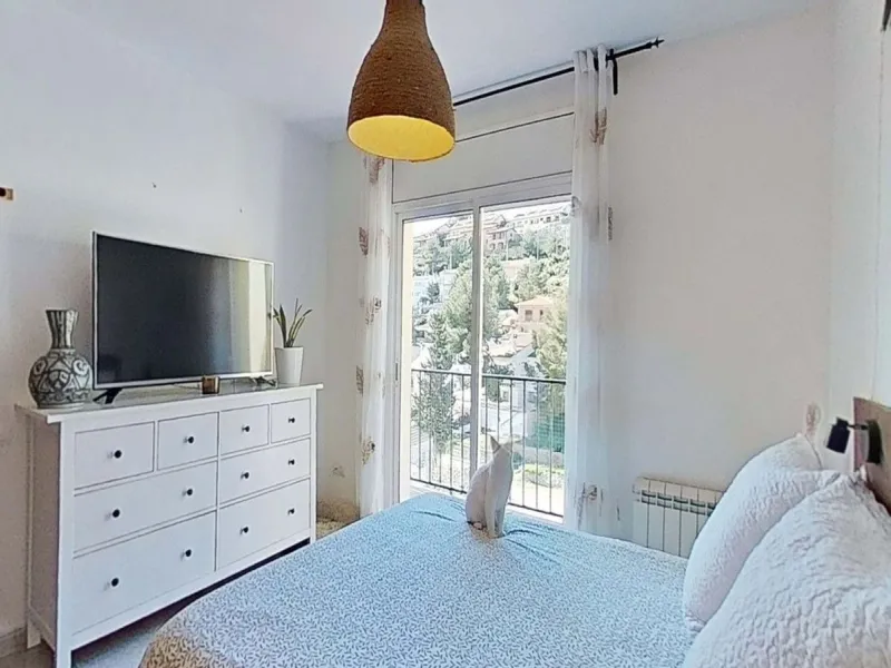 Casa pareada esquinera con piscina y vistas al mar en Segur de Calafell