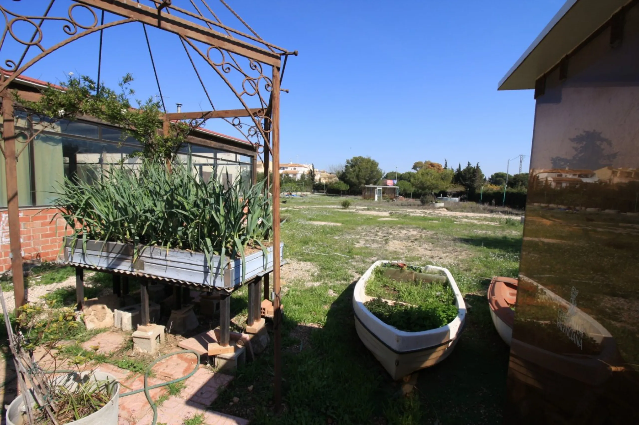 CAMPOAMOR, SPECTACULAR FINCA, 3500 M2 PLOT WITH 2 HOUSES, PRIVATE POOL, 2500 METERS FROM THE BEACH