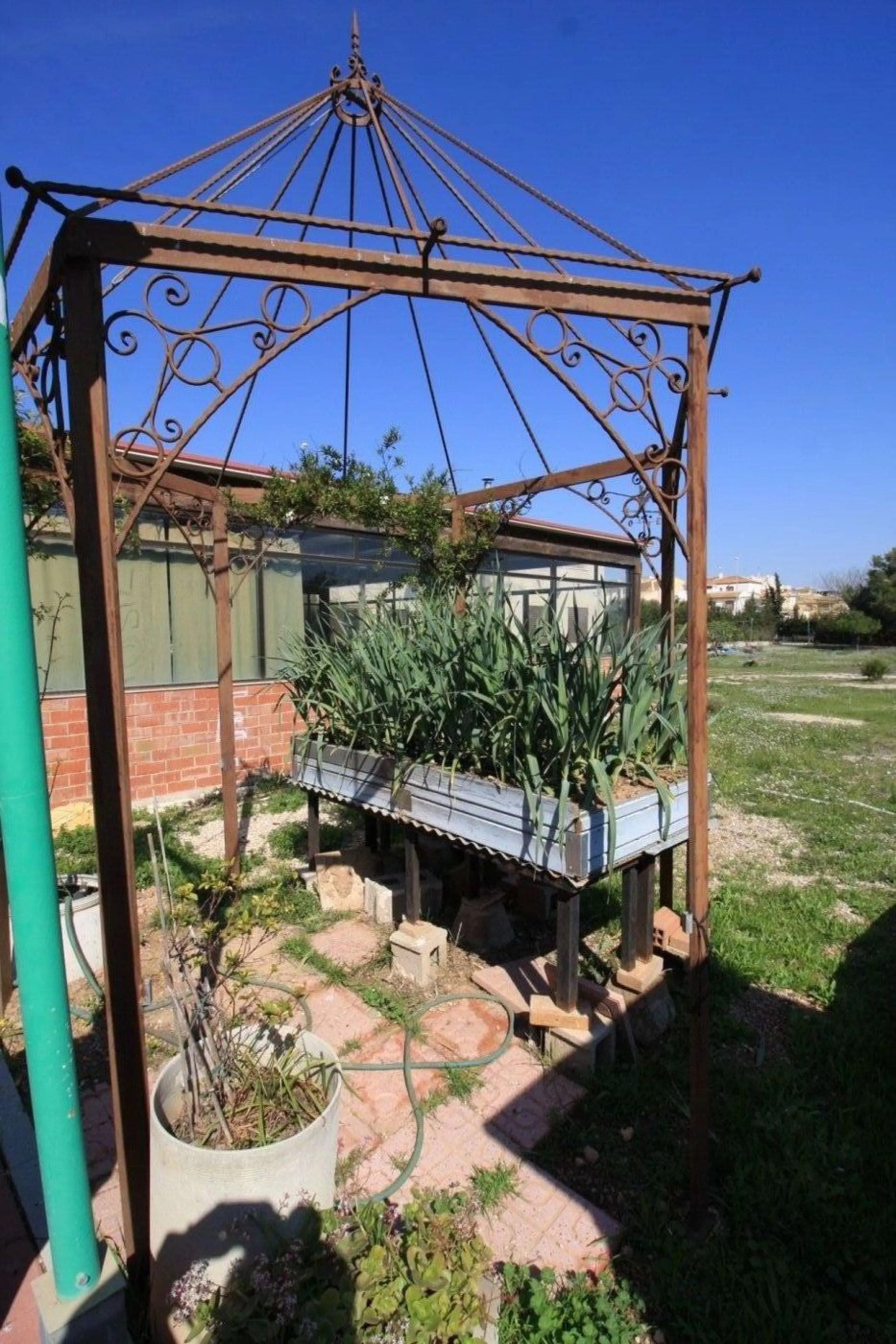 CAMPOAMOR, SPECTACULAR FINCA, 3500 M2 PLOT WITH 2 HOUSES, PRIVATE POOL, 2500 METERS FROM THE BEACH