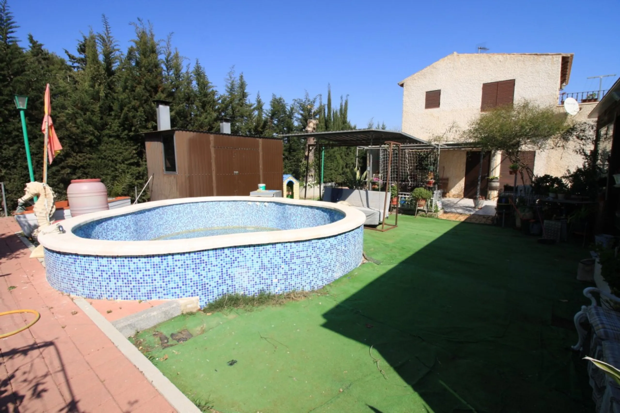 CAMPOAMOR, SPECTACULAR FINCA, 3500 M2 PLOT WITH 2 HOUSES, PRIVATE POOL, 2500 METERS FROM THE BEACH