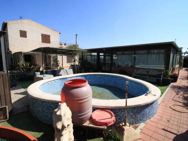 CAMPOAMOR, SPECTACULAR FINCA, 3500 M2 PLOT WITH 2 HOUSES, PRIVATE POOL, 2500 METERS FROM THE BEACH