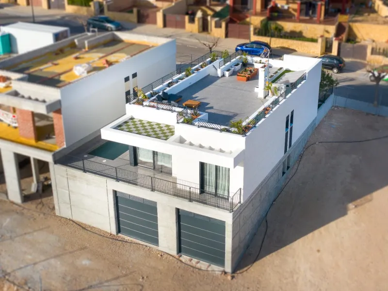 Brand new independent villas with sea views at Polop