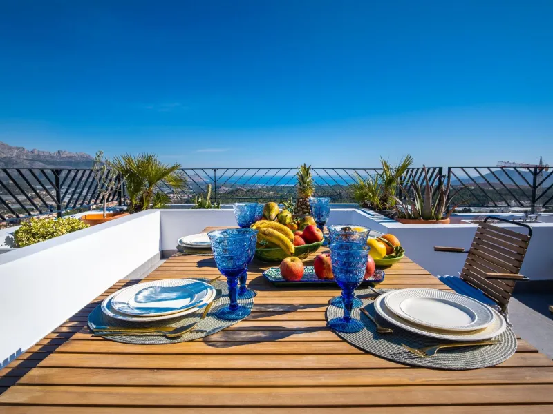 Brand new independent villas with sea views at Polop