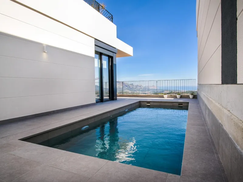 Brand new independent villas with sea views at Polop
