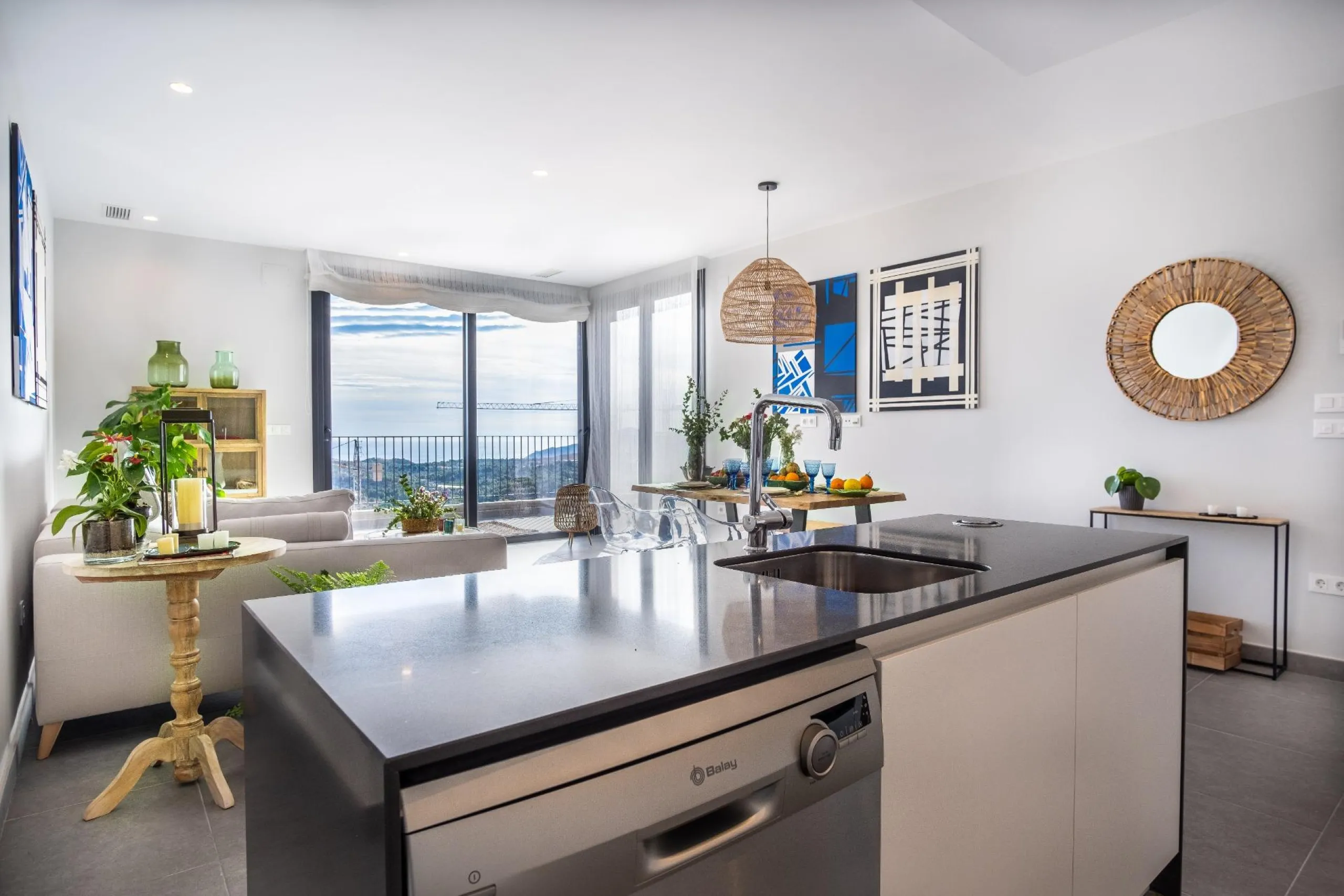 Brand new independent villas with sea views at Polop