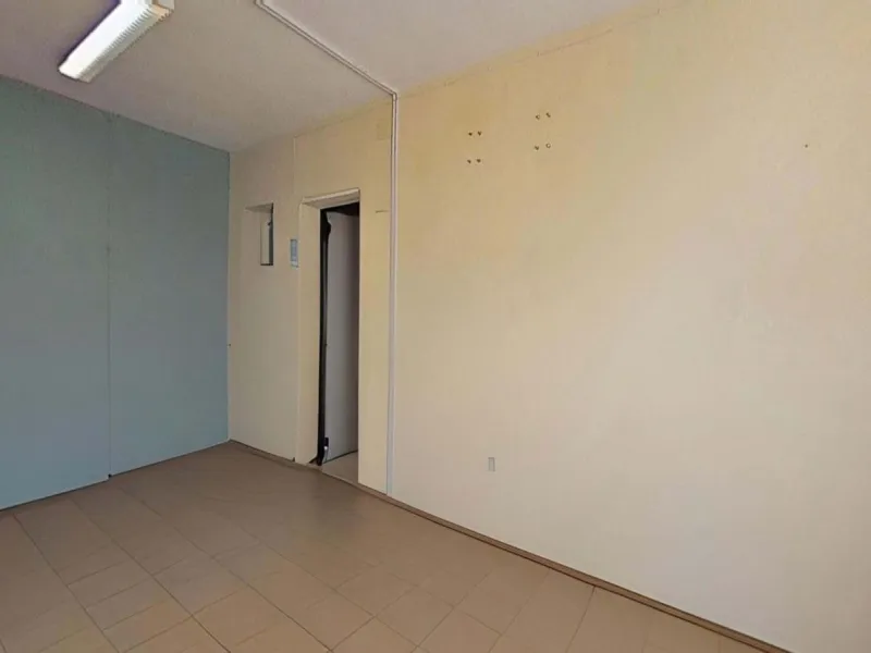 Casa pareada esquinera con piscina y vistas al mar en Segur de Calafell