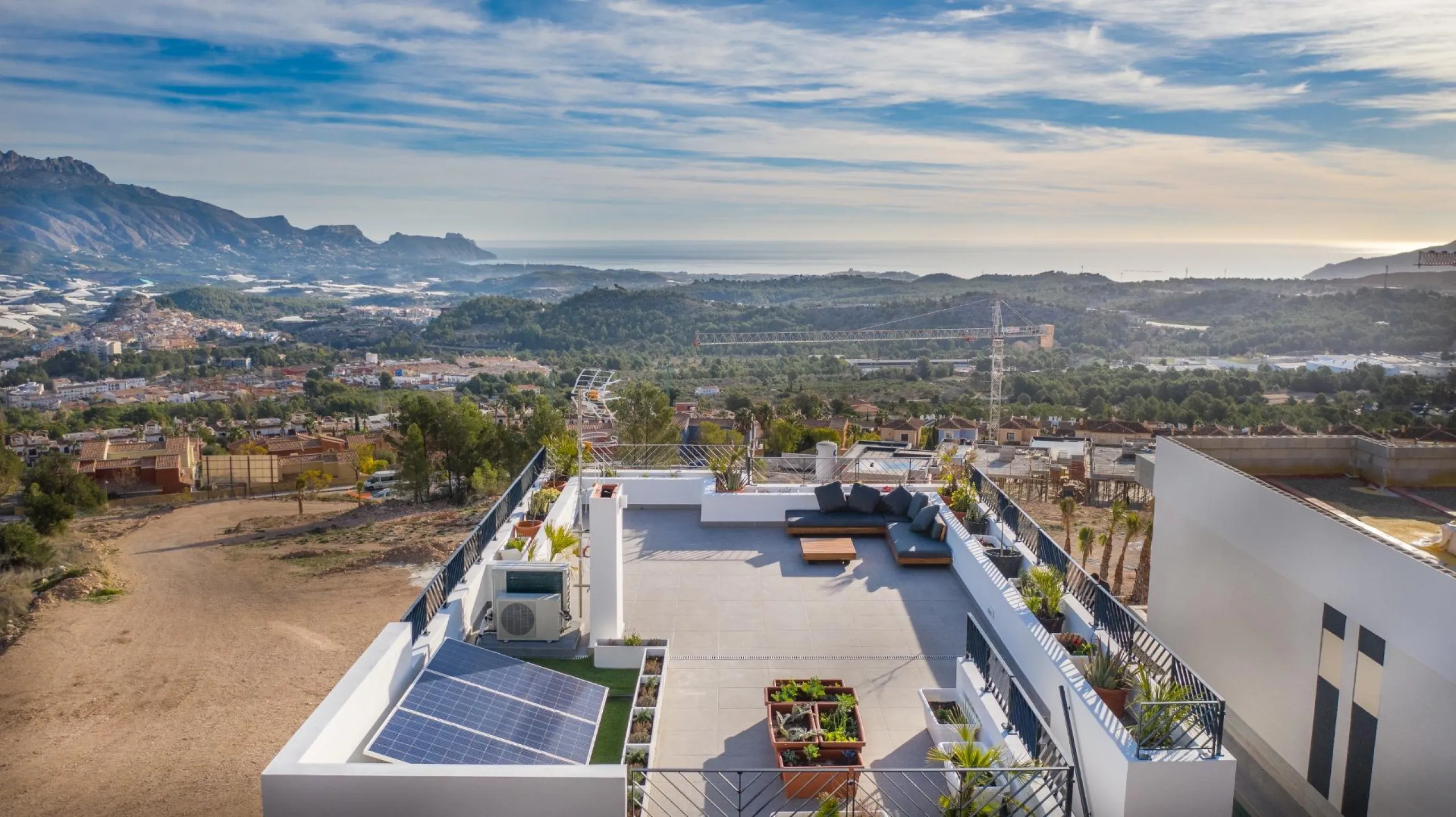 Brand new independent villas with sea views at Polop