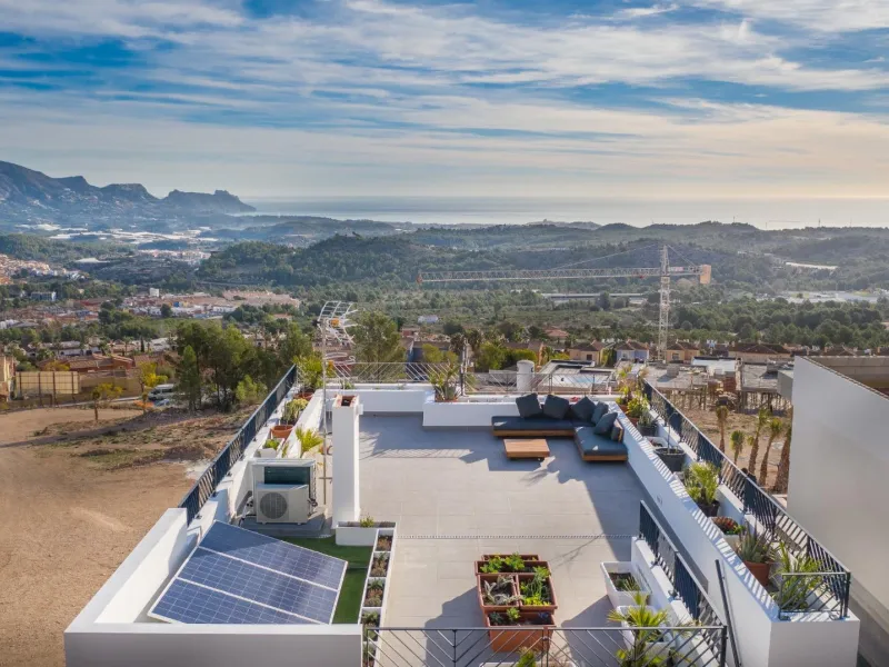 Brand new independent villas with sea views at Polop