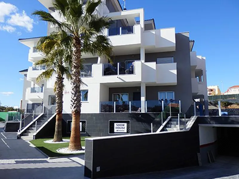 Luxury apartment between sea and golf in Orihuela Costa