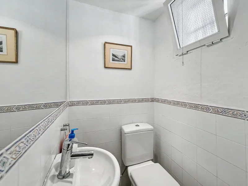 Strandnahes Reihenhaus in Casares Costa | Tourismuslizenz inklusive